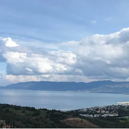 Philip's House * Neo Chorio